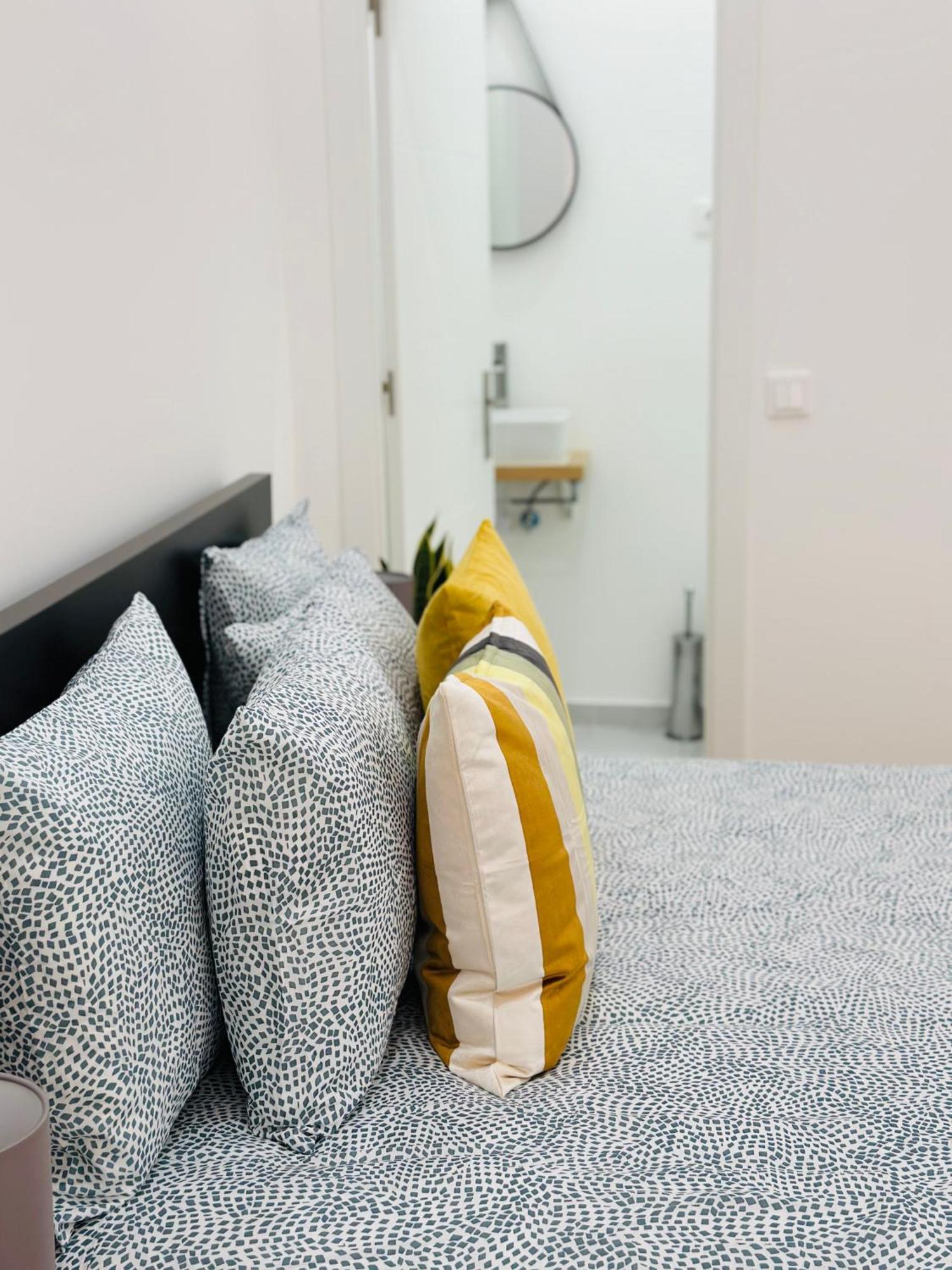 Baixa Chiado Bedrooms Lisbon Bagian luar foto